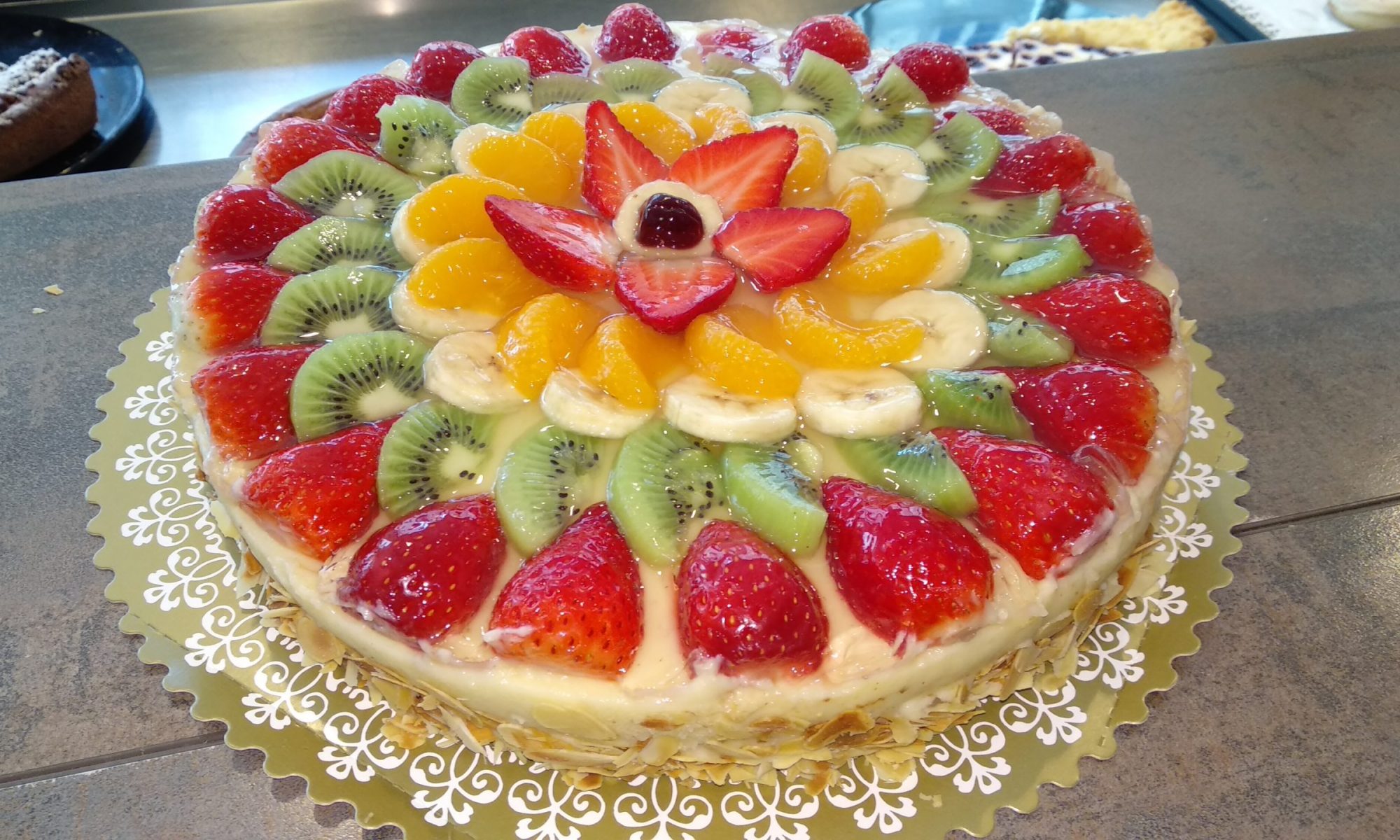 Eine wunderschöne Vierfrucht-Obsttorte